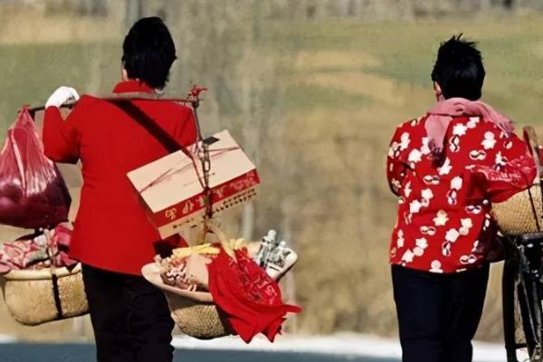 雨水节气的习俗，出嫁的女儿会回家拜望