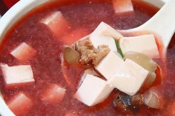 红菇的食用方法，可用来炒肉、做汤