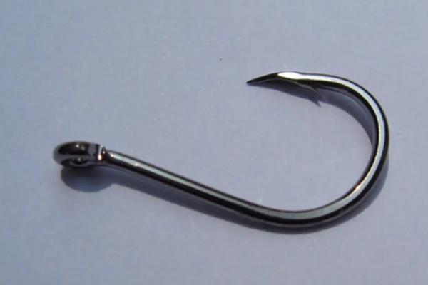 管付钩是什么鱼钩，就是指柄头呈孔环状的鱼钩