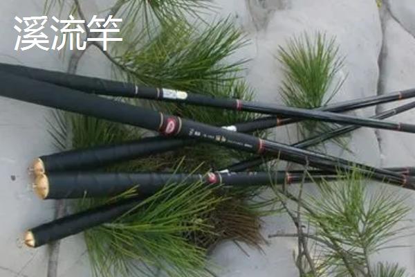 台钓竿和溪流竿哪个好用，在黑坑中抢鱼更适合使用台钓竿