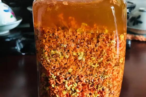 桂花蜂蜜是否真实存在，不存在此类蜂蜜、原因是蜜蜂无法在桂花上采集酿蜜原料