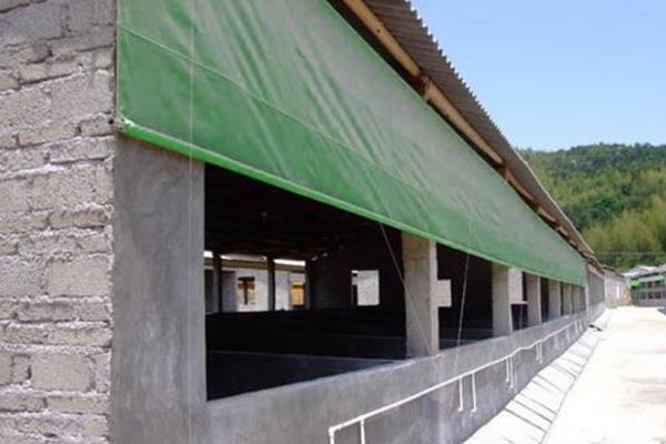 养猪场如何才能预防火灾，一定要使用防火材料建设