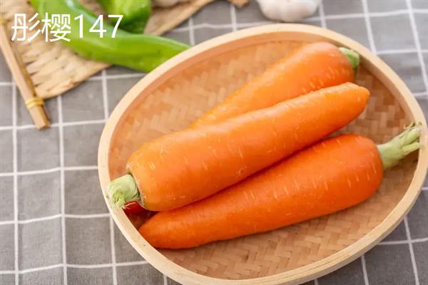 进口胡萝卜种子的品种，常见的有彤樱147、新黑田五寸人参等