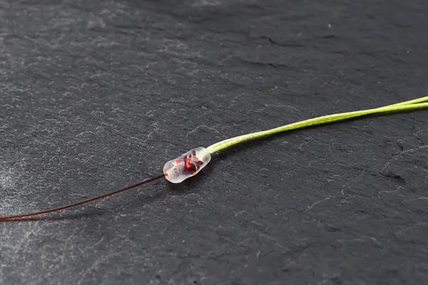 鱼竿稍绳的作用，防止主线缠绕、降低断竿率