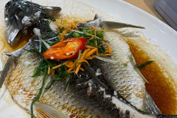 元旦吃什么食物，一般有饺子、年糕等