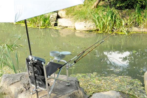 钓鱼适合用什么椅子，以休闲野钓为主可使用折叠椅