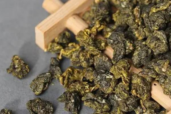 乌龙茶属于什么茶，属于半发酵的青茶