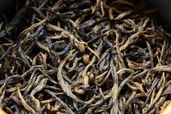茶叶的种类，分为白茶、黄茶、黑茶、乌龙茶等