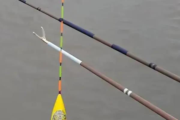 钓鲫鱼如何调漂，可重铅找底、半水调目等