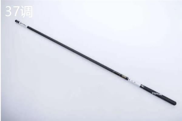 用37调鱼竿钓鲫鱼的效果，适合野钓鲫鱼、鲴鱼等小型鱼类