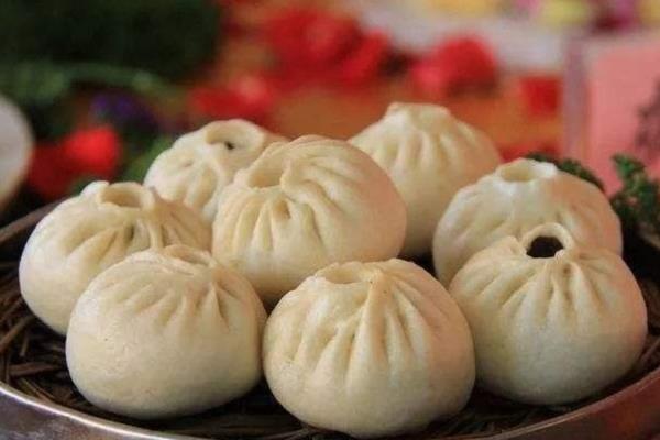 河北省香河县的特产，有邢营臭豆腐、羊眼儿包子等