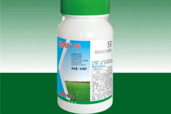 小麦除草剂的使用时间，一般在入冬前和第二年拔节的初期