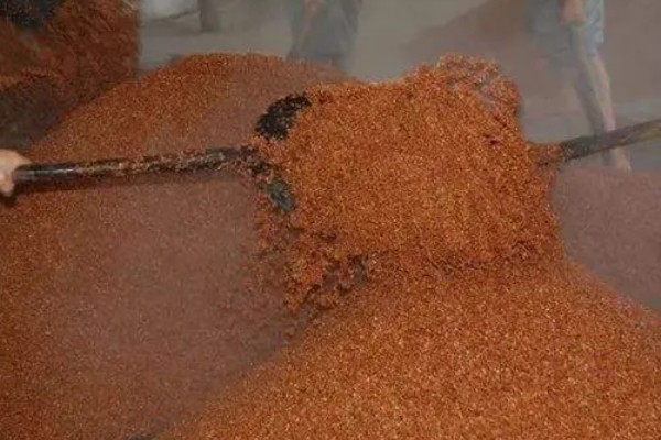 如何去除果蔬表面农药残留，建议用温水清洗