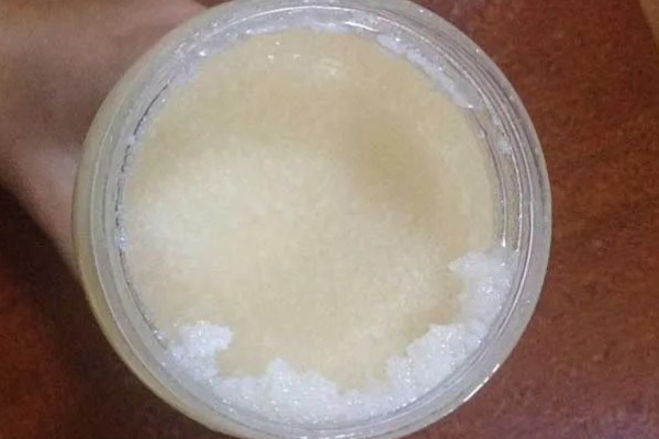 蜂蜜的结晶原理,从粘稠的液体状变成固体状