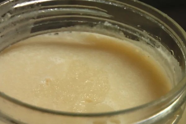 蜂蜜的结晶原理,从粘稠的液体状变成固体状