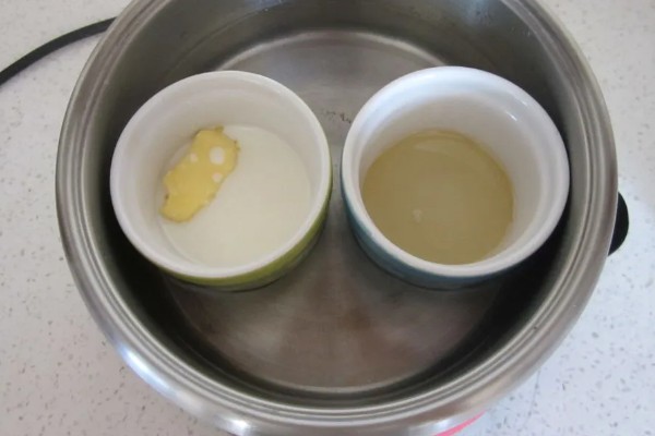 蜂蜜的结晶原理,从粘稠的液体状变成固体状