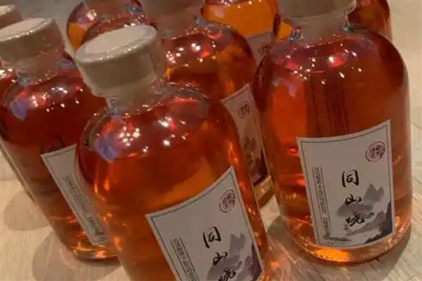 浙江省嵊州市的特产，嵊州水蜜桃备受消费者欢迎