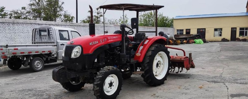 拖拉机怎么保养，擦净污泥可避免生锈