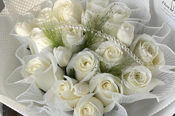 18朵玫瑰的含义，代表真诚、坦白、爱情