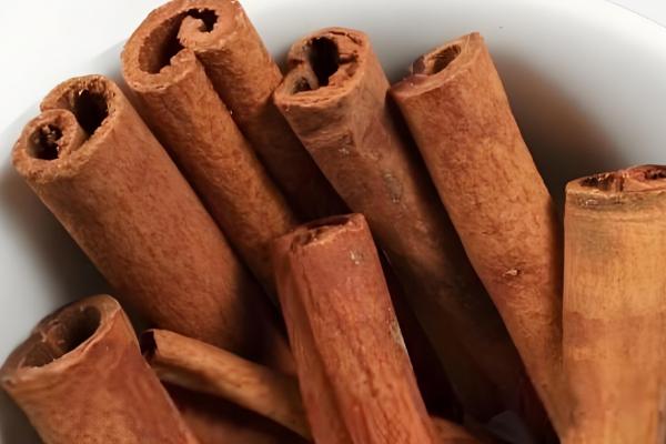 广西乐业县的特产,有乐业猕猴桃、乐业野生刺梨等种类