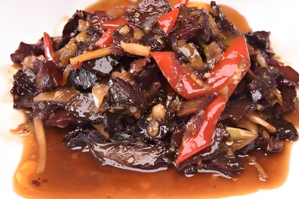 广西乐业县的特产,有乐业猕猴桃、乐业野生刺梨等种类