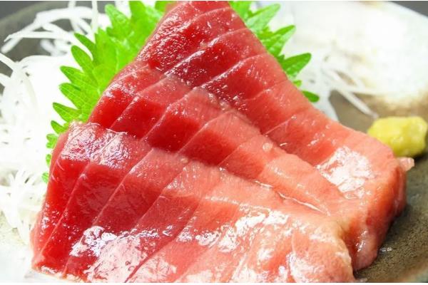 养猫后不能养哪些植物，误食百合花、水仙花等植物可能会致死