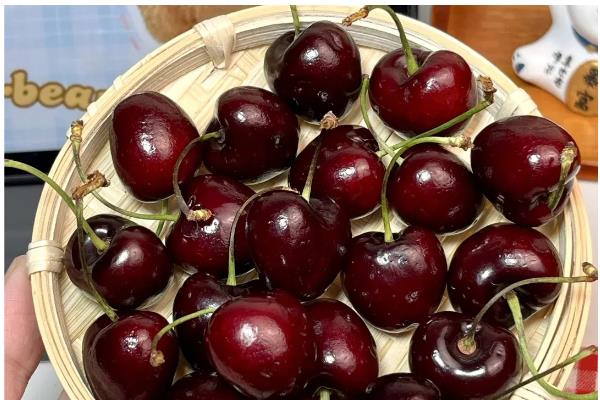 车厘子的等级划分，分为J、JJ、JJJ、JJJJ等多个等级