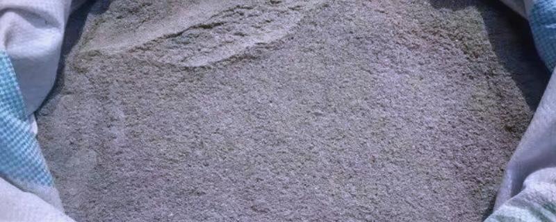 如何制作钾肥，可用果皮和菜叶制作