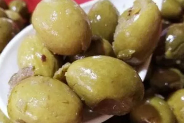 橄榄喜阴吗，属于喜阳作物