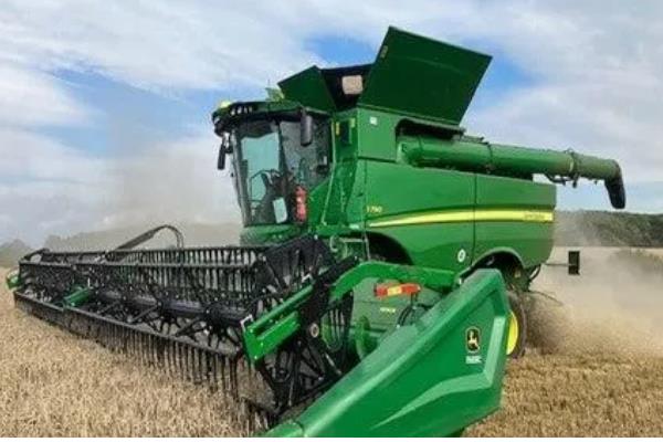 小麦联合收割机的维修,滚筒堵塞需及时改装滚筒