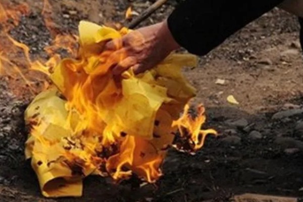 为什么中元节又叫鬼节，当天民间进行祭祀鬼魂的活动