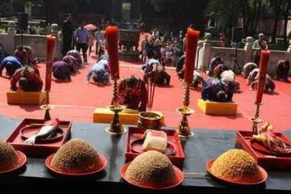 为什么中元节又叫鬼节，当天民间进行祭祀鬼魂的活动