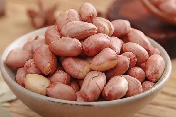 花生芽苗菜的种植方法，每天要淋水3-4次