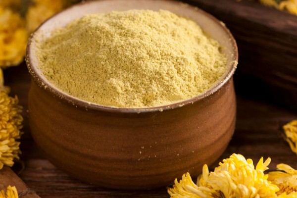 菊花粉的食用方法，用温开水冲服