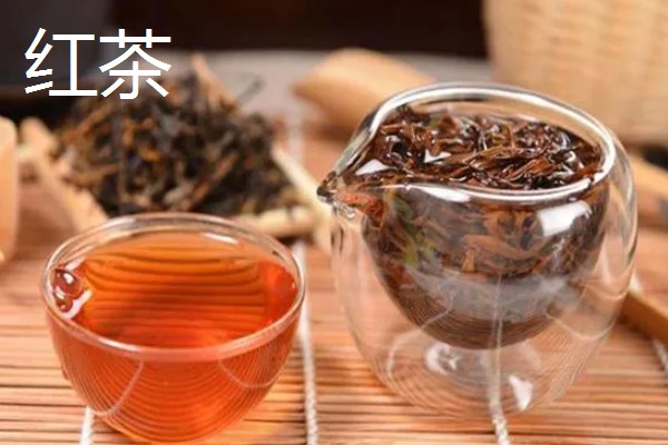 红茶与绿茶有什么区别,外形、制作工艺、口感等方面都不同