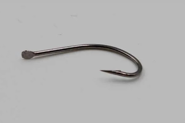 丸世鱼钩的特点，钩条适中、钩门窄