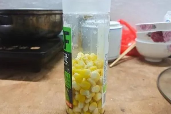 冬季黑坑钓鳊鱼选择哪种饵料，使用蚯蚓、红虫等活饵效果较好