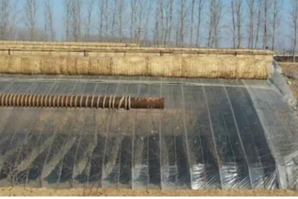 灌浆膜如何使用，风力5级以上需关闭放风口