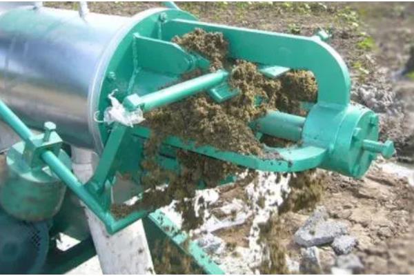 猪舍内的猪粪怎么处理，可以用机械清粪