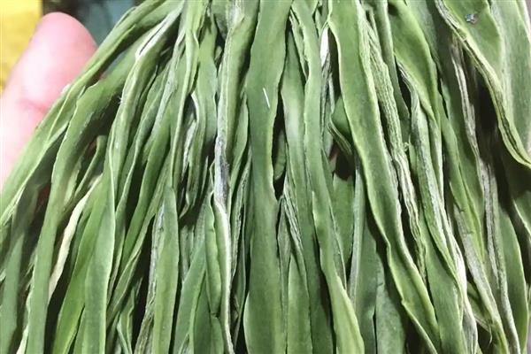 安徽省亳州市的特产，有苏赵梨、苔干菜等