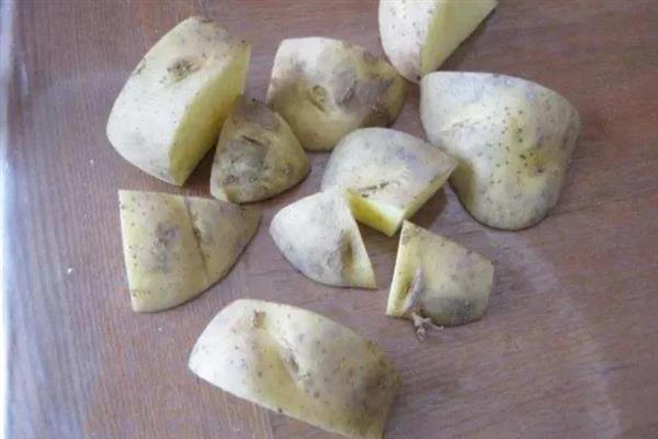 土豆的产量不高如何解决，盛花期要追施钾肥