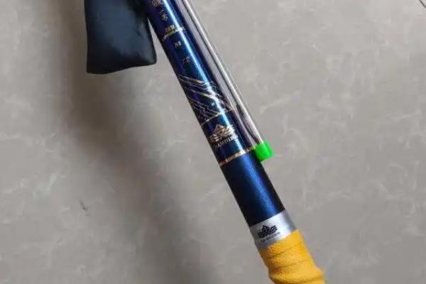 起重机鱼竿的简介，属于碳素竿调性为28调