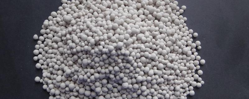 复合肥的使用方法，一般亩用量为30-40千克