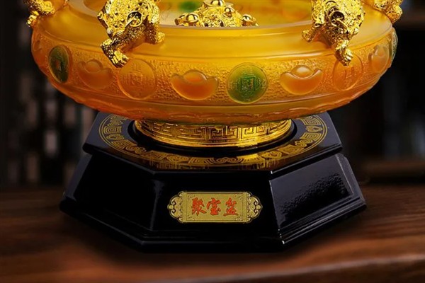春节前后适合卖什么，春联、酒水、糖果等商品是不错的选择