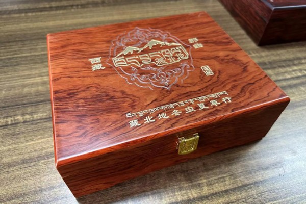 春节前后适合卖什么，春联、酒水、糖果等商品是不错的选择