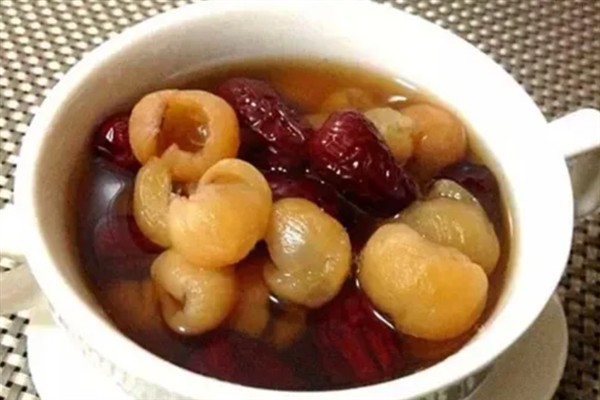 龙眼肉的简介，用鲜龙眼烘干而成