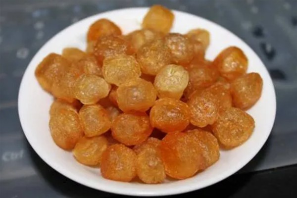龙眼肉的简介，用鲜龙眼烘干而成