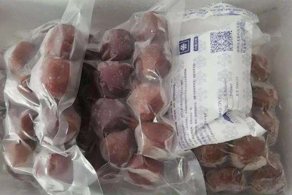 鲜枣的贮藏方法，可用地窖贮藏或背阴沙藏