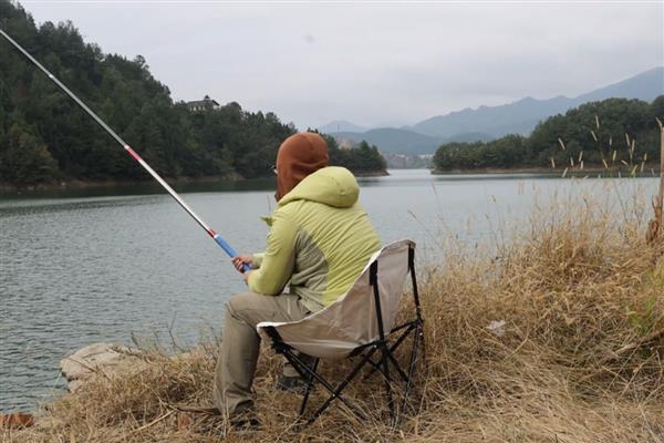 钓鲢鳙的适宜天气，温度处于22-32℃时适合垂钓