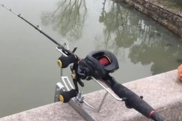 桥筏钓用多长竿好，根据作钓环境选择